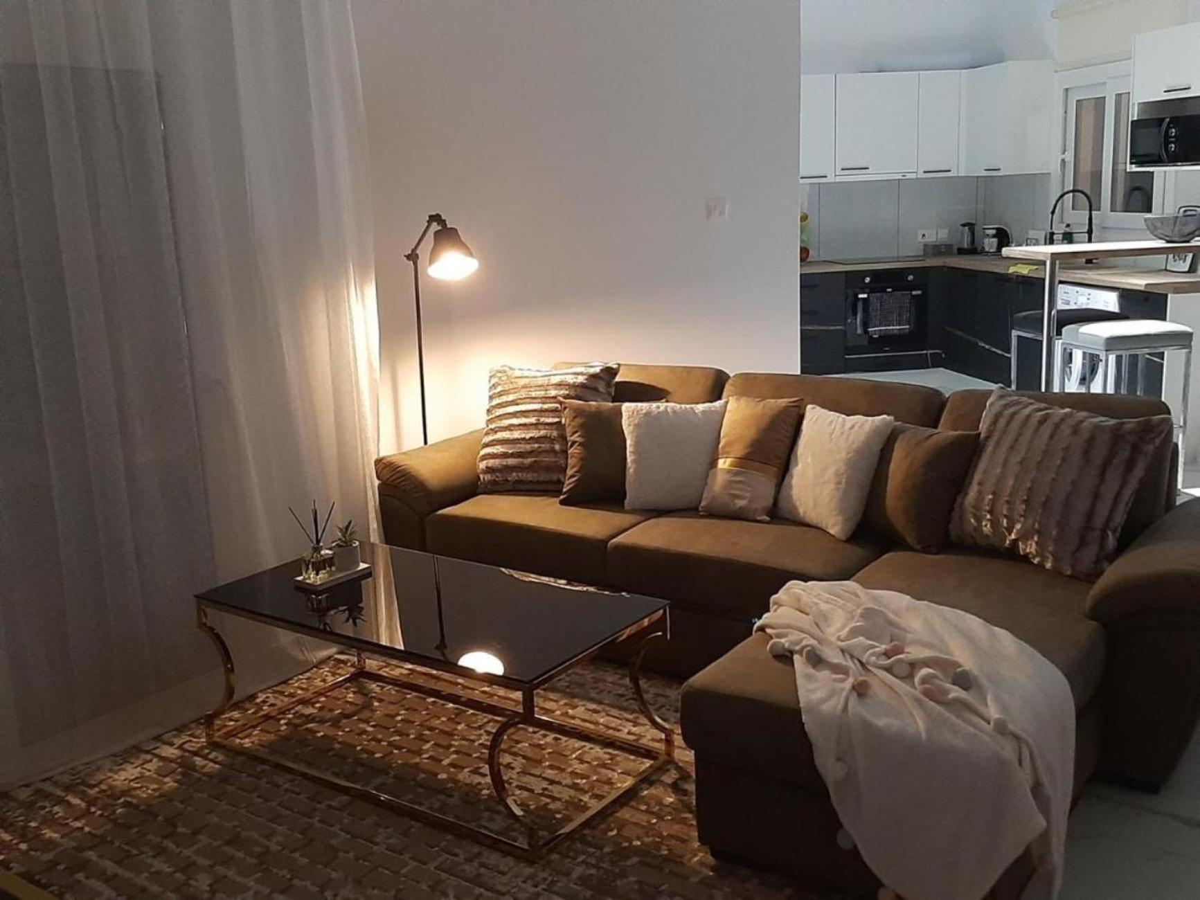 H&O Boulevard Breeze Apartment! Paphos Exteriér fotografie