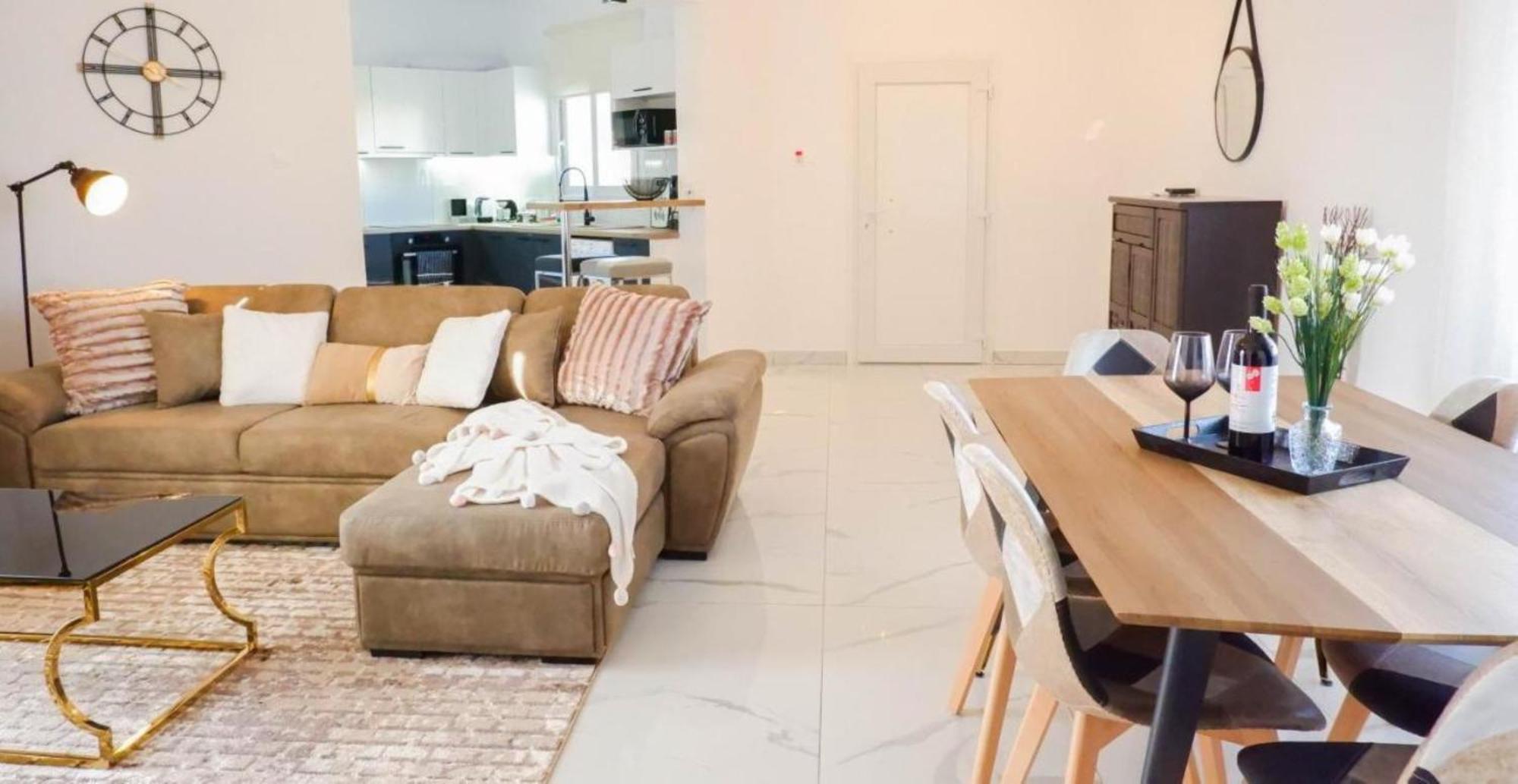 H&O Boulevard Breeze Apartment! Paphos Exteriér fotografie